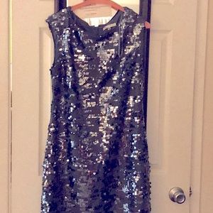 Grey evening sleeve less dress